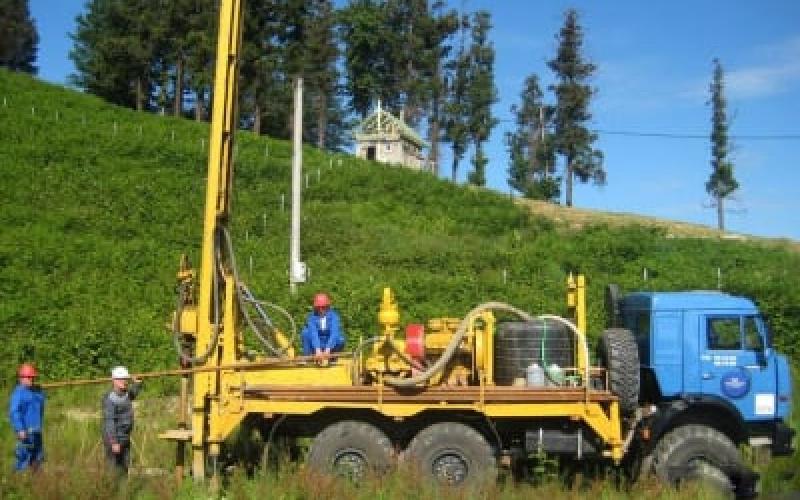 Буровые работы геологического назначения